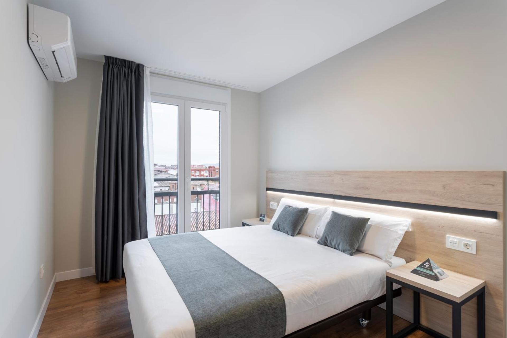 Aparthotel Alda Palencia Catedral Zewnętrze zdjęcie