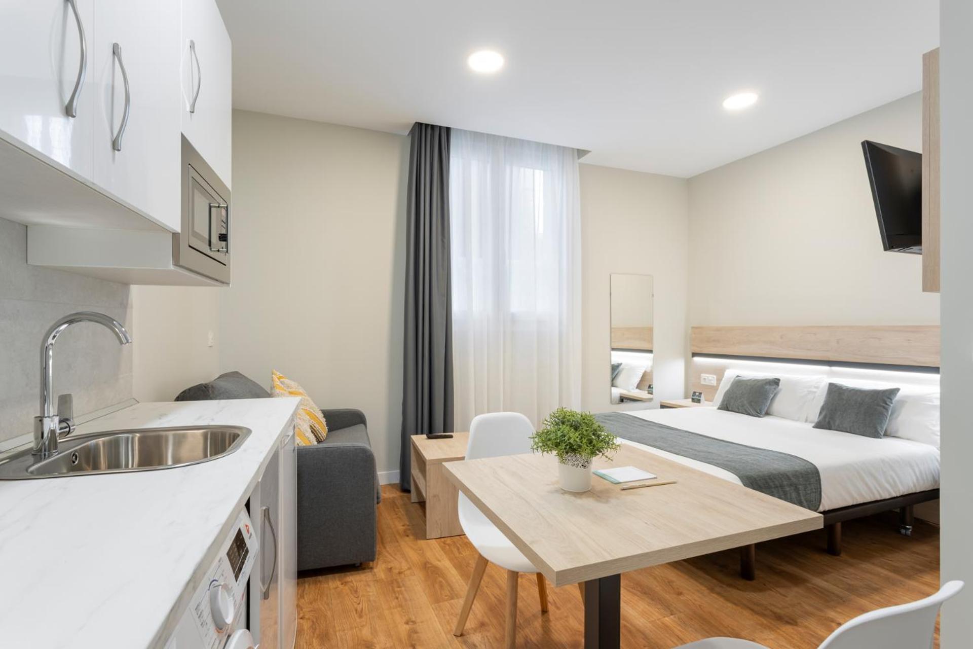 Aparthotel Alda Palencia Catedral Zewnętrze zdjęcie