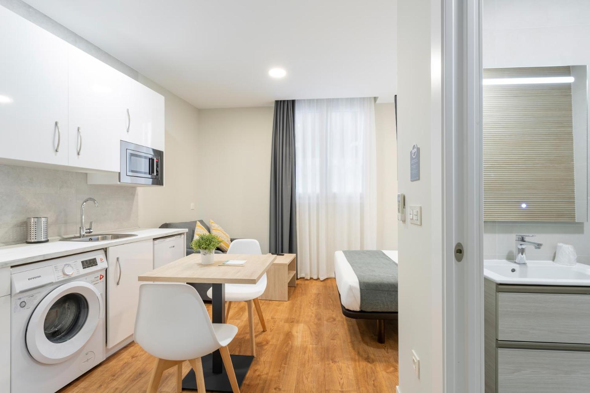 Aparthotel Alda Palencia Catedral Zewnętrze zdjęcie